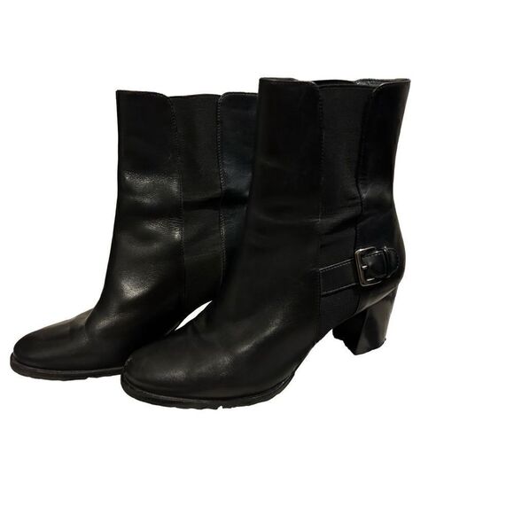 Cole Haan side gore ankle boots size 8.5 EUC - Picture 2 of 12